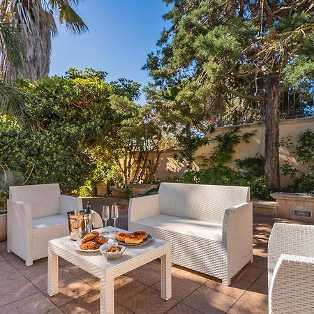 לינה וארוחת בוקר לצ'ה Garden View Near The Sea מראה חיצוני תמונה